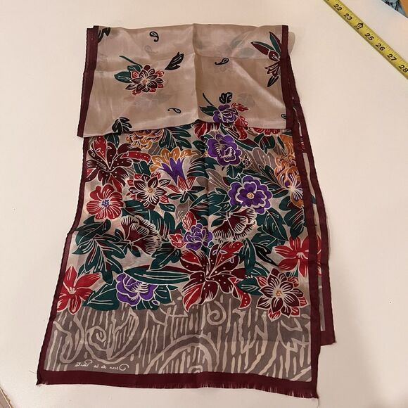 Vintage Oscar De La Renta Pastel Floral Silk Scarf Designer Dainty - Picture 8 of 8